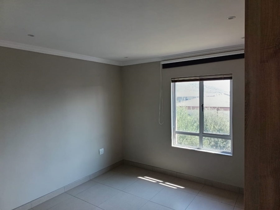 To Let 3 Bedroom Property for Rent in Somerton Estate Free State